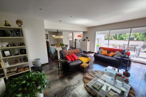 Property Image 38