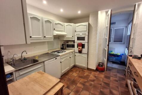 Property Image 9