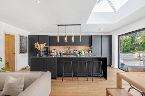 Kitchen/Lounge