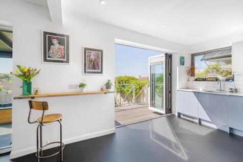 Kitchen/Lounge