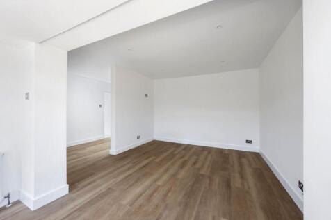 Sitting/Dining Room