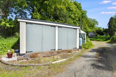 Detached Double Garage