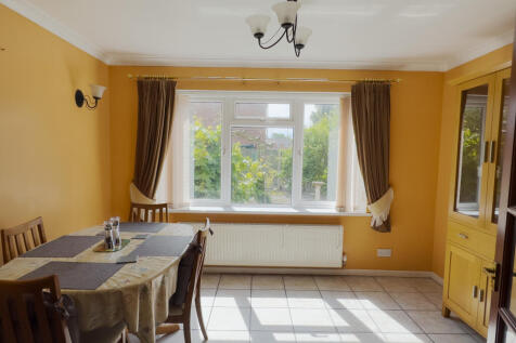 Dining Room.jpg