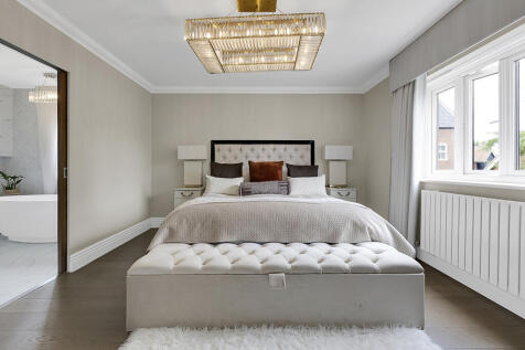 Master bedroom with en-suite