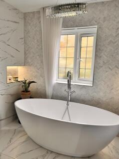 Master Bath.jpg