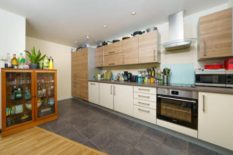 2 Kitchen B.jpg