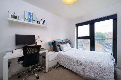 3 Bedroom 02.jpg