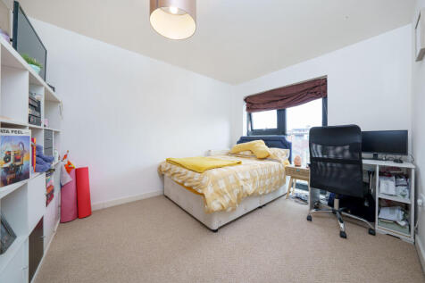 3 Bedroom 1.jpg