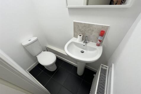 ground floor WC