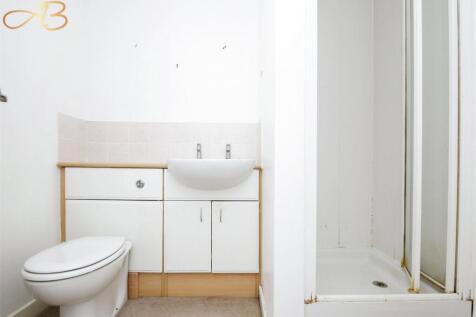 Bedroom 1 Ensuite