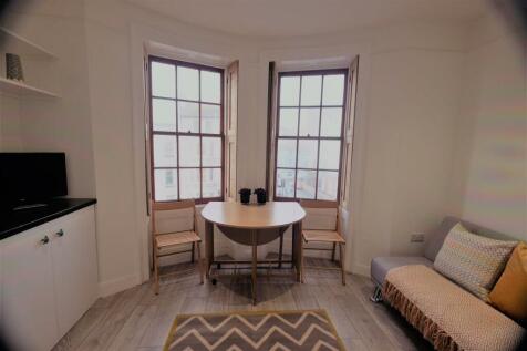 Studio Room