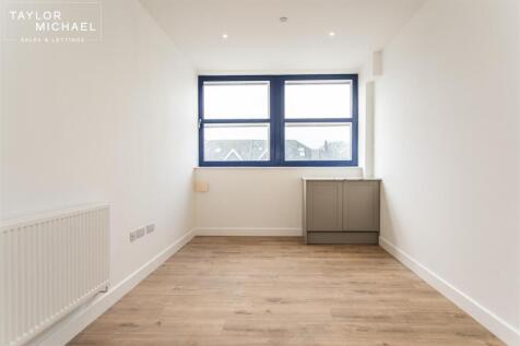 Living Room / Kitchen