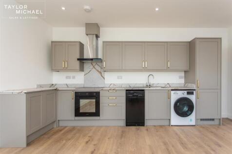 Living Room / Kitchen