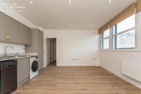 Living Room / Kitchen