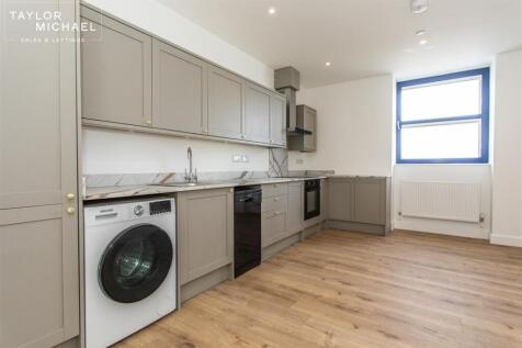 Kitchen / Living Room