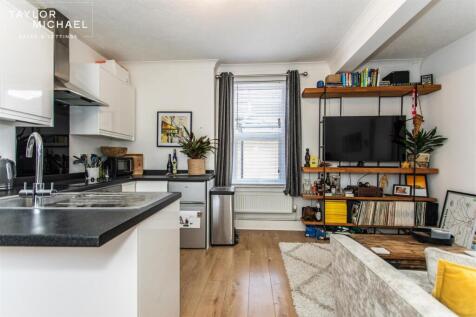 Kitchen / Living Room