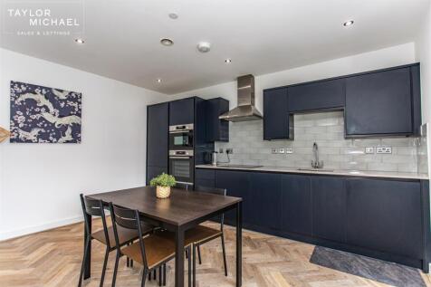 Kitchen / Living Room