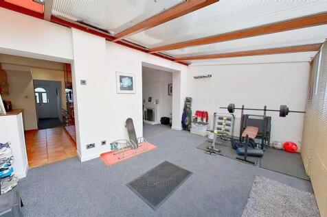 Conservatory/Family Room