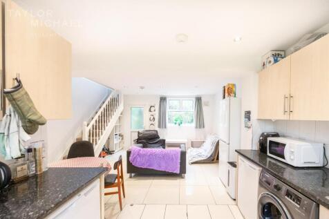 Kitchen / Living Room