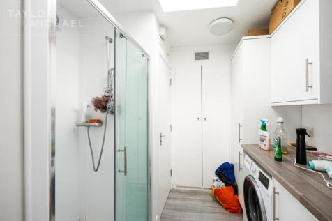 Bathroom / Utility Room