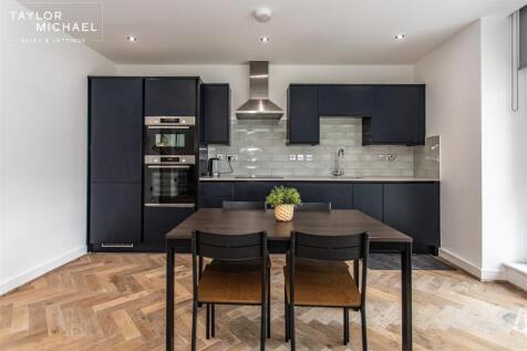 Kitchen / Living Room