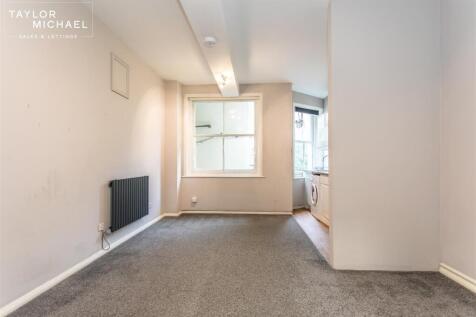 Studio Room