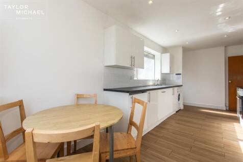 Living Room / Kitchen