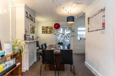 Living / Dining Room