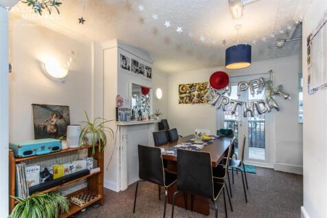 Living / Dining Room