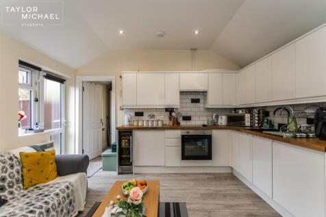 Kitchen / Living Room