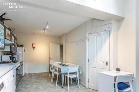 Dining / Living Room