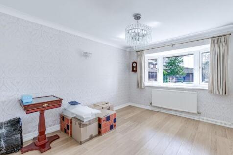 Sitting/Dining Room
