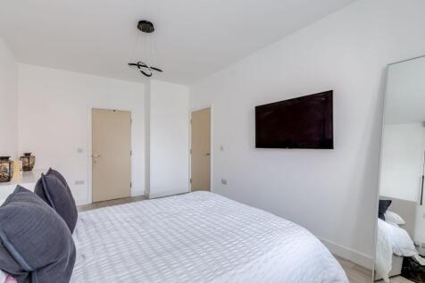Bed 1