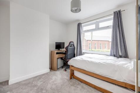 2nd Bedroom
