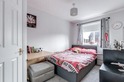 2nd Bedroom