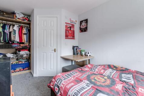 2nd Bedroom