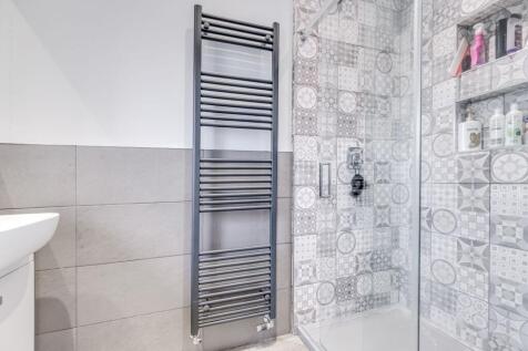Ensuite bathroom