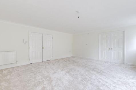 Sitting/Dining Room