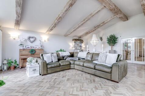 Lounge / Diner / Kitchen