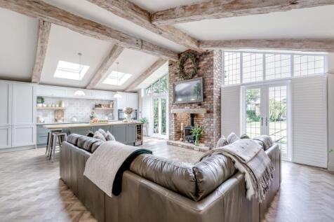 Lounge / Diner / Kitchen