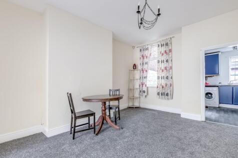 Sitting/Dining Room