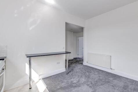 Kitchen/Dining/Living room