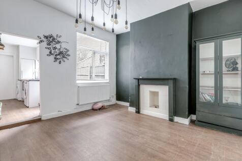 Sitting/Dining Room