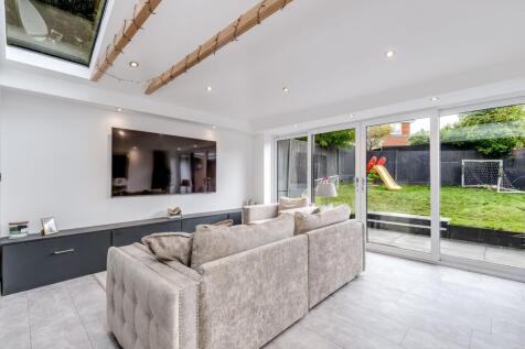 Dining/Family Room