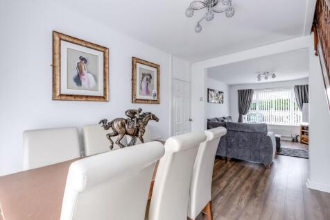 Lounge/Dining Rooms