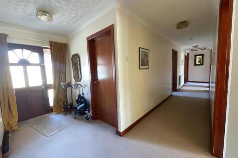 hallway.jpg