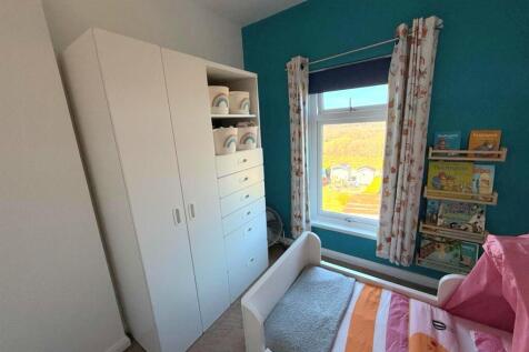 Bedroom 3...jpg