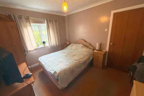 Bedroom.jpg