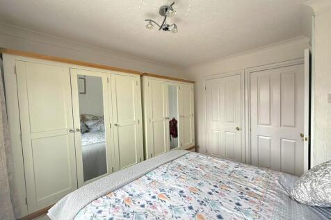 Bedroom(1).jpg