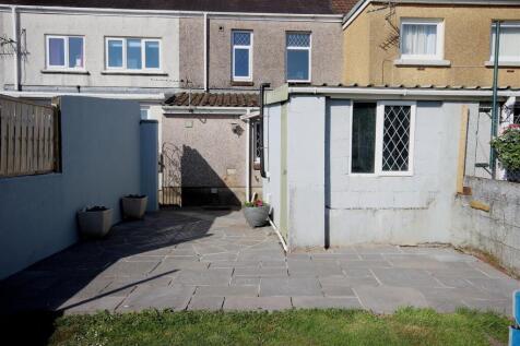 Garden Patio 3.jpg